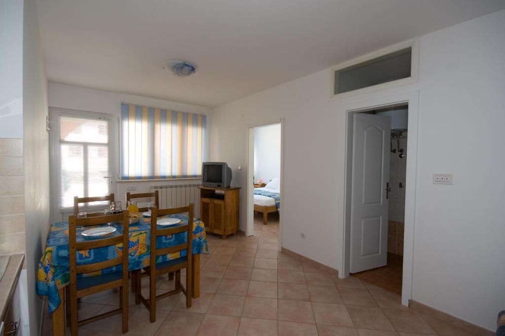 Apartments Valentino Vrsar Pokoj fotografie